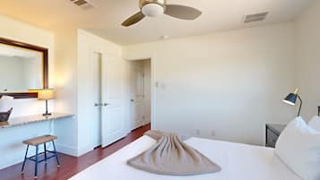 1 bedroom, desk, iron/ironing board, free internet