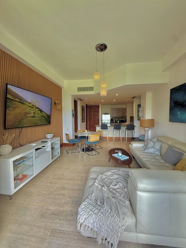 Smart TV - Spacious Condo, Great Wifi, Excellent Service (La Romana)