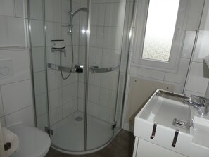 Dusche, Seife, Toilettenpapier