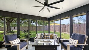 Interior - Fire Pits & S'mores|Secluded 7 miles to Round Top! (Fayetteville)
