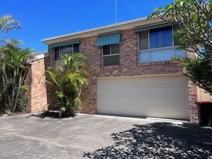 Exterior - House Nelson bay 2min walk to Shops (Nelson Bay)