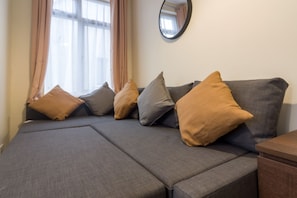 Family Room | Free WiFi, bed sheets