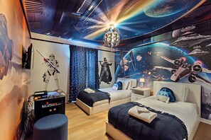 4 bedrooms, iron/ironing board, free WiFi, bed sheets