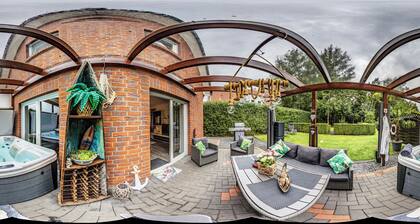 Vacation home/apartment with whirlpool