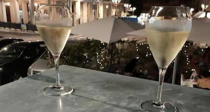 VICOLO CORTO Historic Center Relax & Home-Office