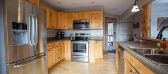 Welcome To Royal Straight