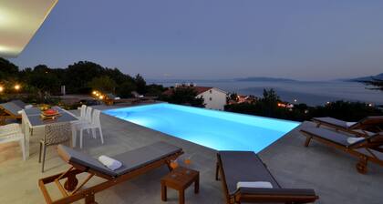 Villa Maelynn Opatija * Heated Pool & Stunning Sea view