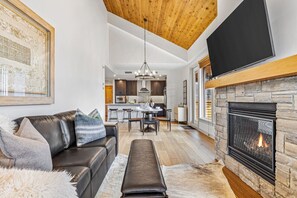 Smart-tv en een open haard