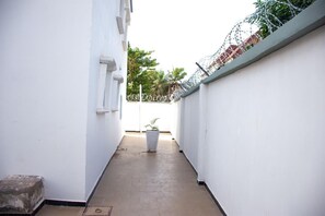 Property grounds - White House Mansion (Brusubi)