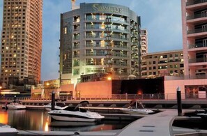 Marina - Signature Hotel Dubai Marina (Gillingham)