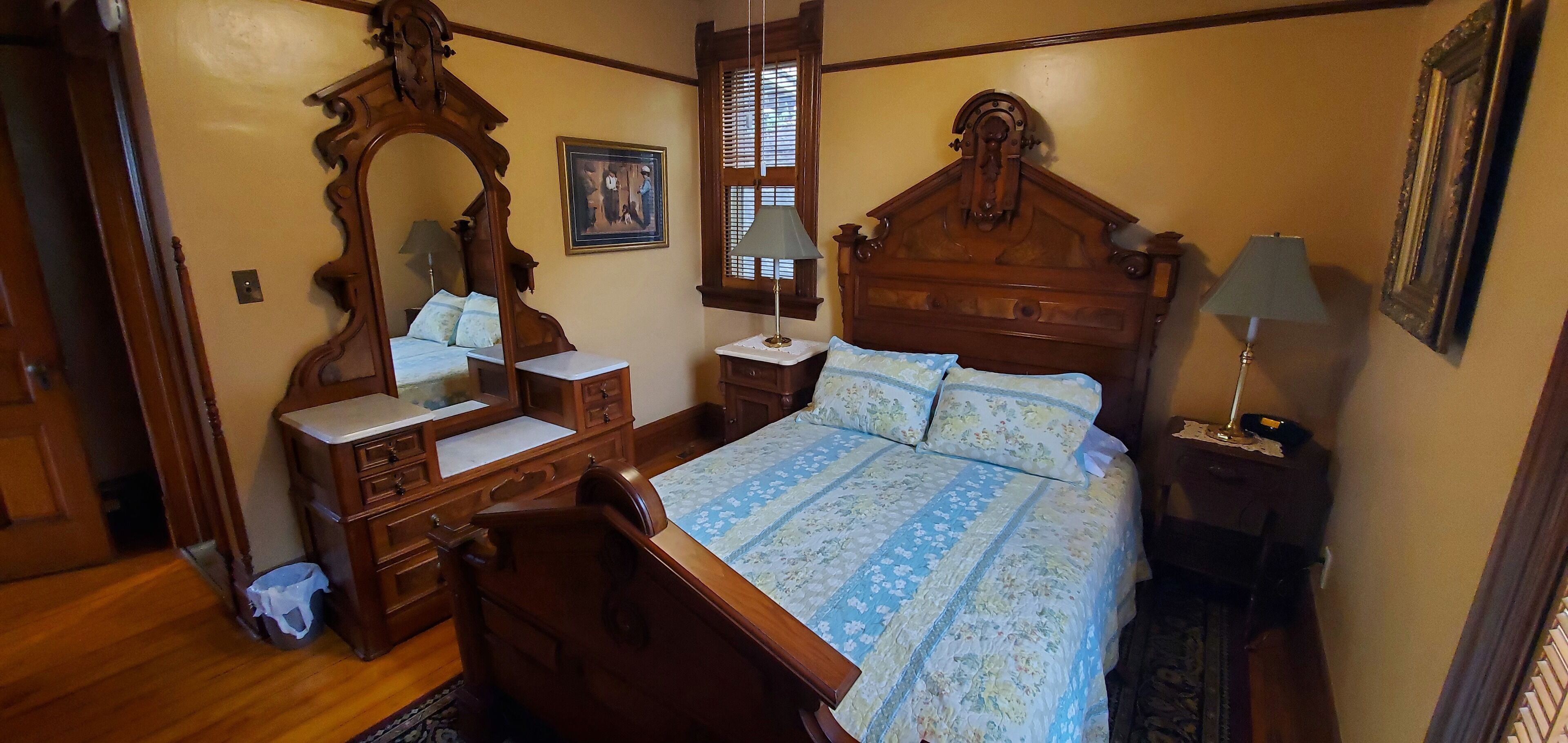 4 bedrooms, WiFi, bed sheets