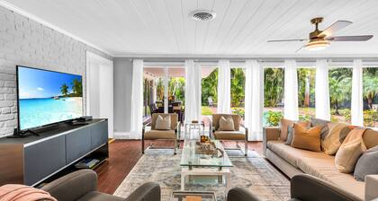 Casa Miramar: Private Beach Path & Pool Paradise