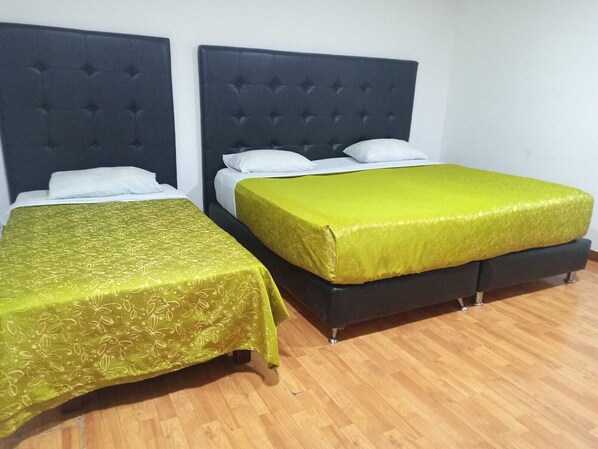 Free WiFi, bed sheets