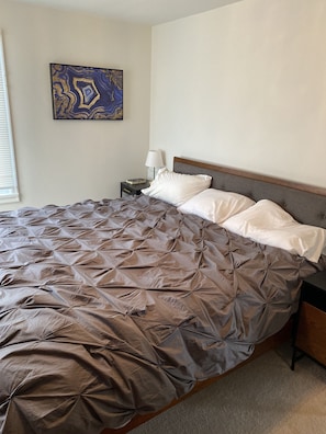 3 bedrooms, desk, free WiFi, bed sheets