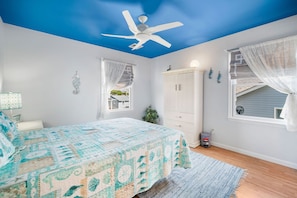 4 bedrooms, travel crib, free WiFi, bed sheets