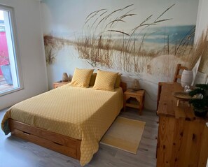 4 makuuhuonetta, työpöytä, silitysrauta/-lauta, ilmainen Wi-Fi