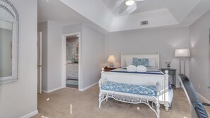 2 soverom, skrivebord, wi-fi (inkludert) og sengetøy