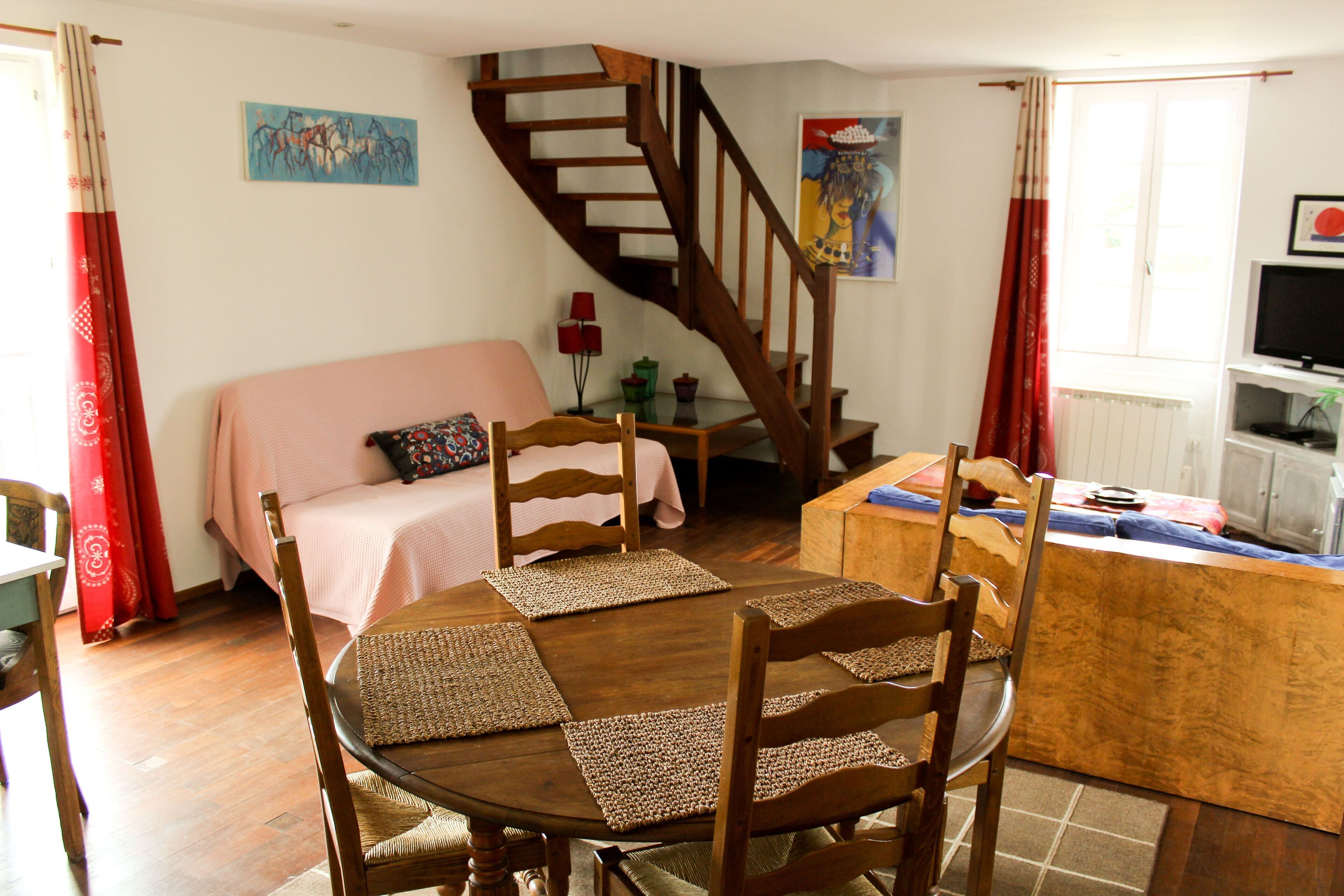 Tv, böcker och ett musikbibliotek