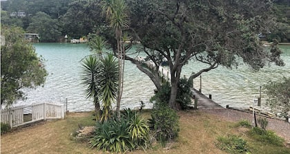 Moana Cove Lodge - cottage unit Kereru Cottage