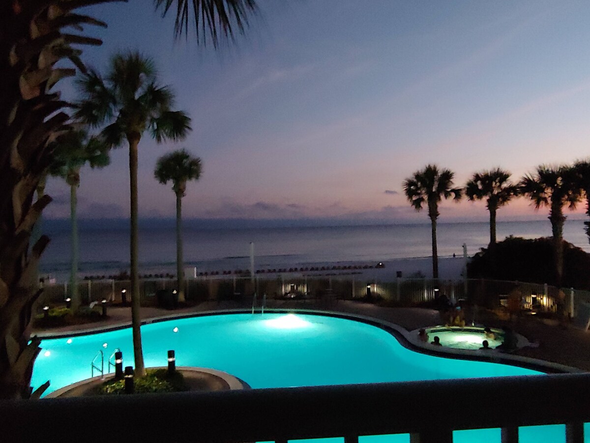 Beautiful BEACHFRONT 2nd floor Condo 2 BR/2 BA Sleeps 8 Adults!