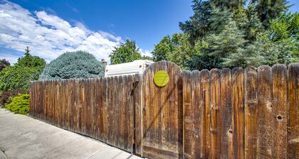 #HabitueHomes - Green Spot Studio- Dog Friendly!