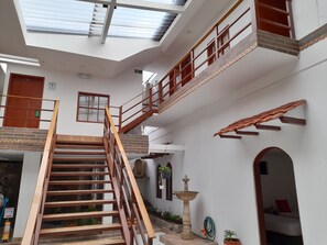 32-inch TV with digital channels - Hotel Chandelier Collection (Bogotá)