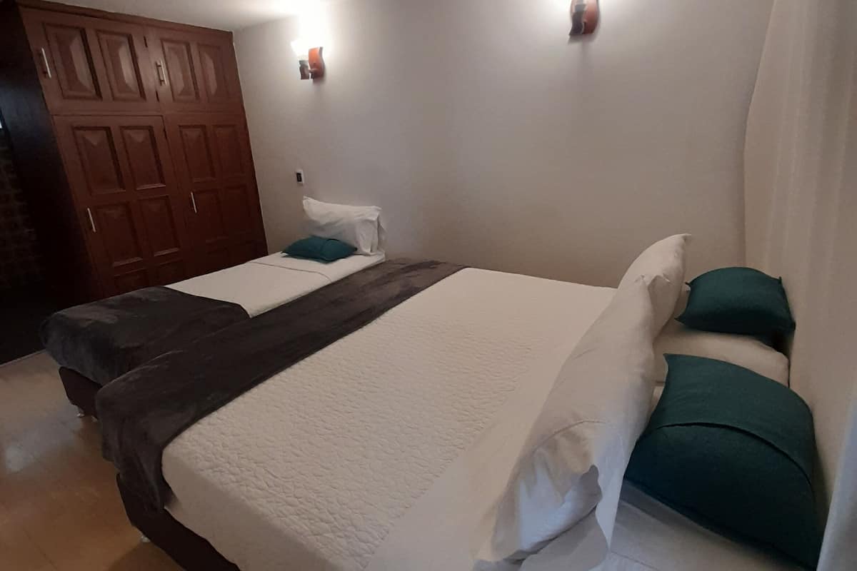 Free WiFi, bed sheets