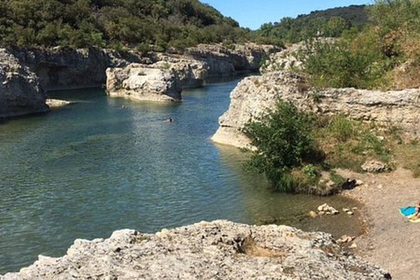 Sun-loungers, beach towels