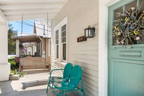 صورة غير مصنفة، 2 من 30، زرّ