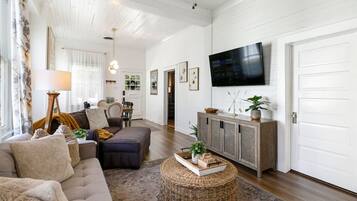 TV connectée, cheminée