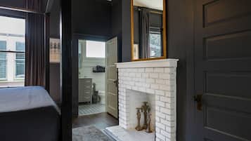 Coffres-forts dans les chambres, bureau, fer et planche Ă repasser