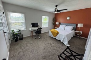 2 habitaciones, tabla de planchar con plancha y wifi gratis 