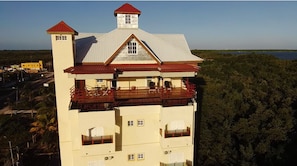 Exterior - Royal View Apartment - Two bedroom, two bathrooms (Belize City)