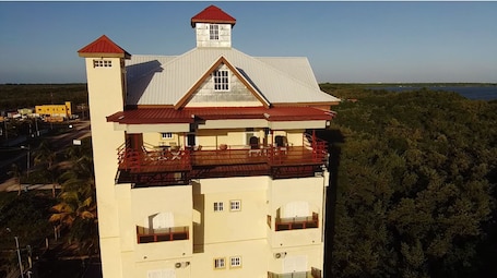Exterior. Royal View Apartment - Two bedroom, two bathrooms