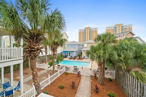 Family-friendly, Pool! Summer Deals!! FREE Activities - Workspace! Winter '26 $2700/mo