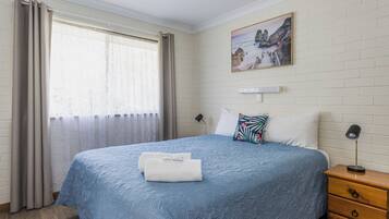 2 bedrooms, iron/ironing board, travel crib, free WiFi