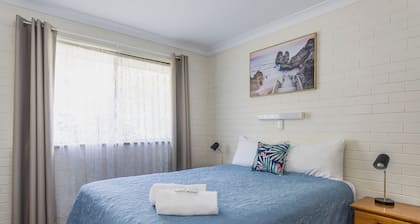 2 Bedroom Double Chalet Emu Beach