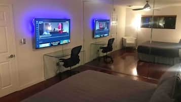 4 camere, una scrivania, ferro/asse da stiro, Wi-Fi gratuito