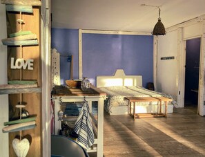 1 bedroom, in-room safe, travel crib, free WiFi