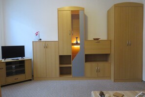 Unclassified image, 5 of 22, button - Apartment am Klinikum 2 - Apartments am Klinikum (Dessau-Roßlau)