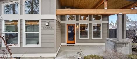 تفاصيل الفندق من الخارج