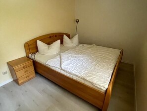 3 Schlafzimmer, Reisekinderbett, WLAN