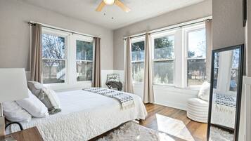 2 chambres, fer et planche Ă repasser, Wi-Fi gratuit, draps fournis