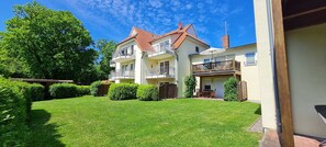 Unclassified image, 2 of 13, button