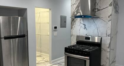 Luxuriously furnished 4 bedroom apartment