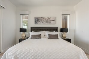 5 室のベッドルーム、アイロン / アイロン台、WiFi、ベッドシーツ