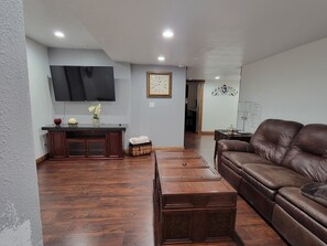 Älytelevisio, tietokoneen näyttö, tulostin