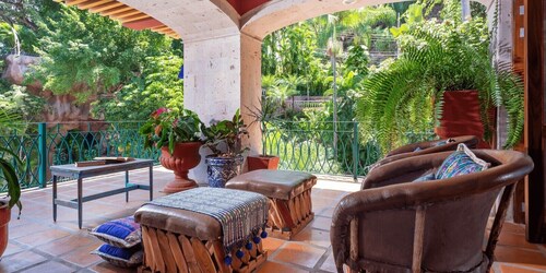 Majestic 2-BR Villa w/ Outdoor Patio and Ocean & Garden Views at Luxury Resort