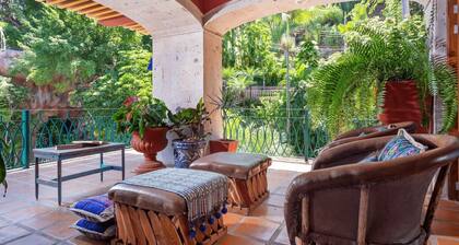 Majestic 2-BR Villa w/ Outdoor Patio and Ocean & Garden Views at Luxury Resort