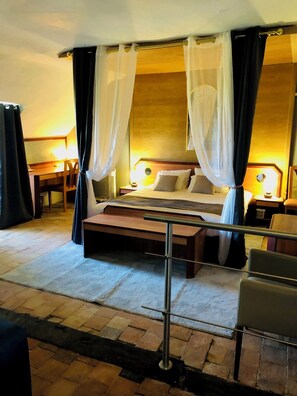 Apartment | Desk, laptop workspace, soundproofing, free WiFi - Château des Marais (Saint-Philbert-de-Grand-Lieu)